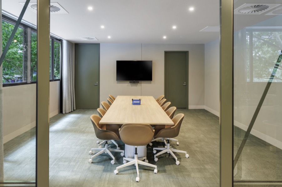 Huddle boardroom, full table view
