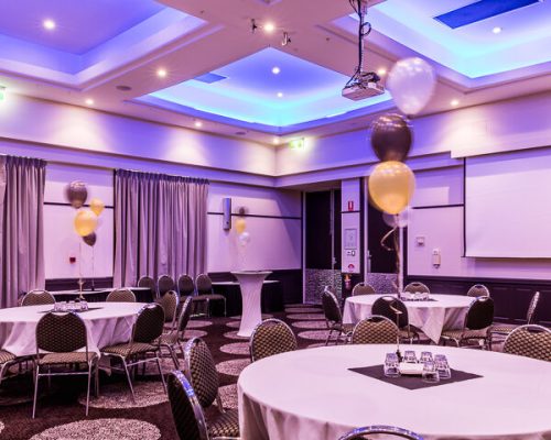 Carbrook-Room-600x567